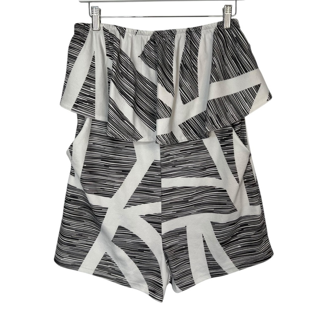 Ecowish Womens Medium Strapless Ruffle White & Dark Gray Abstract Printed Romper